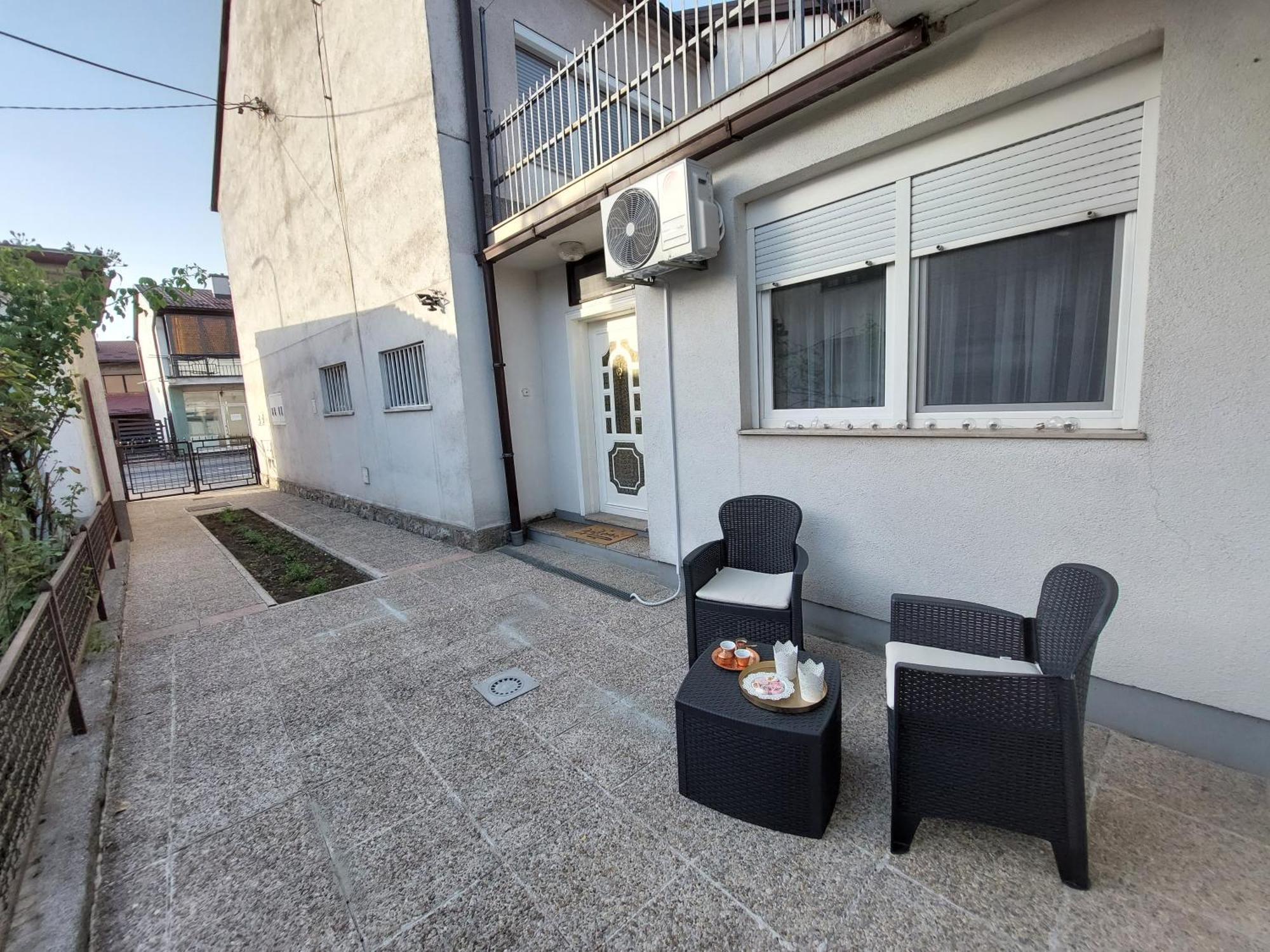 Kia Ora Apartment Bihac Ngoại thất bức ảnh